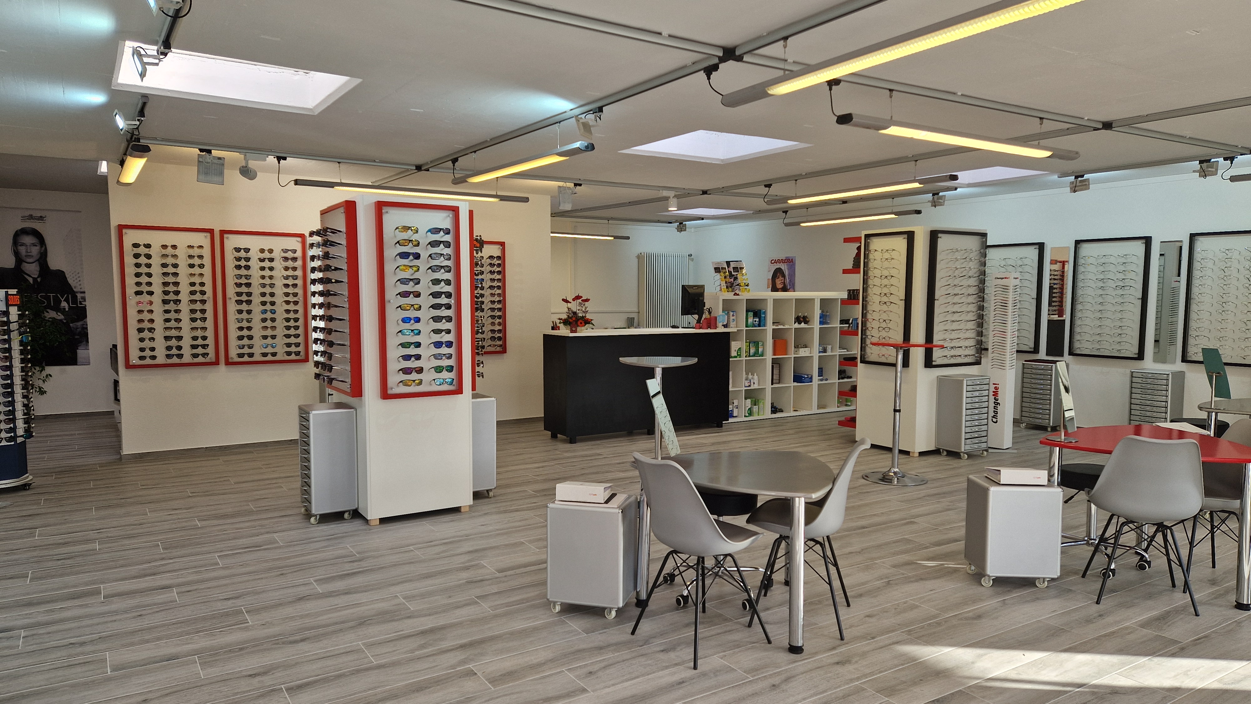 Entr&eacute;e de la boutique Golden Optic